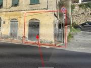 Locale commerciale da ristrutturare in via piero pinetti...