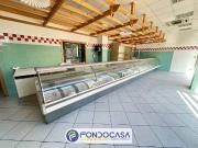 Locale commerciale in affitto a Ascoli Piceno, Porta...
