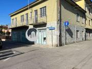 Locale commerciale in affitto a Bagnolo Cremasco