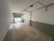 Locale commerciale in affitto a Campobasso, Semicentro