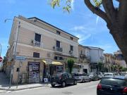 Locale commerciale in affitto a Caserta