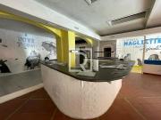 Locale commerciale in affitto a Cesena