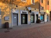 Locale commerciale in affitto a Cornaredo