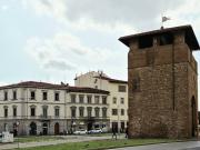 Locale commerciale in affitto a Firenze, Porta a Prato