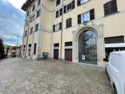 Locale commerciale in affitto a Galbiate