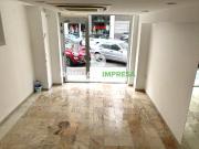 Locale commerciale in affitto a Lecce