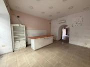 Locale commerciale in affitto a Marano Di Napoli