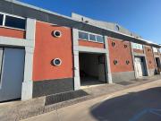 Locale commerciale in affitto a Marino