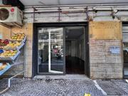 Locale commerciale in affitto a Napoli Locale commerciale in affitto a Napoli