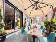 Locale commerciale in affitto a Napoli