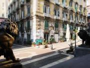 Locale commerciale in affitto a Napoli