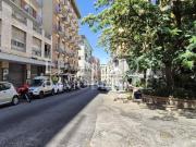 Locale commerciale in affitto a Napoli