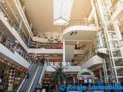 Locale commerciale in affitto a Novate Milanese