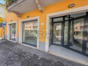 Locale commerciale in affitto a Riva Del Garda