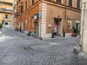 Negozio in affitto a Roma