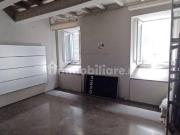 Locale commerciale in affitto a Roma
