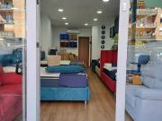 Locale commerciale in affitto a Roma, Don Bosco