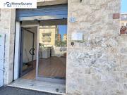 Locale commerciale in affitto a Roma, Pisana