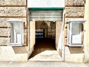 Locale commerciale in affitto a Roma, Salario