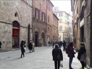 Locale commerciale in affitto a Siena