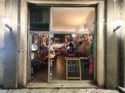 Locale commerciale in affitto, Massa centro