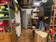 Locale commerciale in vendita a Albisola Superiore