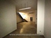 Locale commerciale in vendita a Ascoli Piceno, Porta...