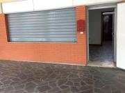 Locale commerciale in vendita a Bologna, Mazzini