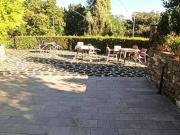 Locale commerciale in vendita a Borgo A Mozzano