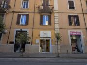 Locale commerciale in vendita a Cosenza, Mazzini