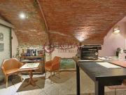 Locale commerciale in vendita a Livorno, Porta a Mare