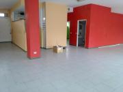 Locale commerciale in vendita a Massa