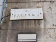 Locale commerciale in vendita a Milano