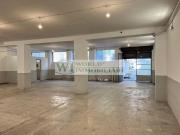 Locale commerciale in vendita a Milano