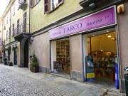 Locale commerciale in vendita a Moncalieri, Centro Storico