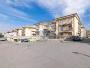 Locale Commerciale in vendita a Motta Sant'Anastasia