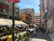 Locale commerciale in vendita a Napoli