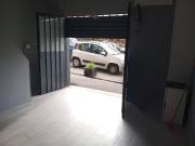 Locale commerciale in vendita a Napoli