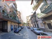 Locale commerciale in vendita a Napoli