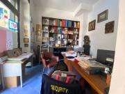 Locale commerciale in vendita a Napoli, Vomero