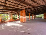 Locale commerciale in vendita a Pula