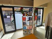 Locale commerciale in vendita a Ravenna, Darsena