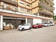 Locale commerciale in vendita a Roma