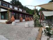 Locale commerciale in vendita a Roncofreddo