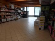 Locale commerciale in vendita a San Benedetto del...