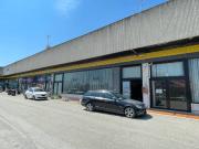 Locale Commerciale in vendita a San Benedetto del...