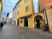 Locale commerciale in vendita a Terni