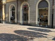 Locale commerciale in vendita a Torino