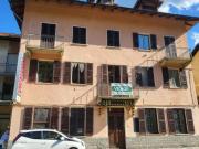 Locale commerciale in vendita a Varallo