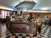 Locale commerciale in vendita a Varese